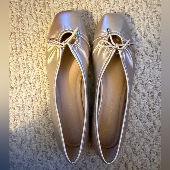 Journee Collection Shoes - ❤️Journee Square Toe Gold/Platinum Ballet Flats